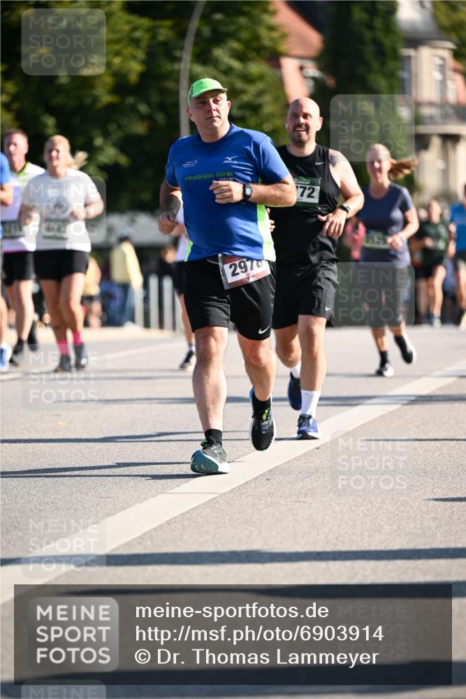01.09.2024 - BARMER Alsterlauf Dr. Thomas Lammeyer http://msf.ph/oto/6903914 01.09.2024 09:40:07 Laufen 2016, 72, 2970 meine-sportfotos.de