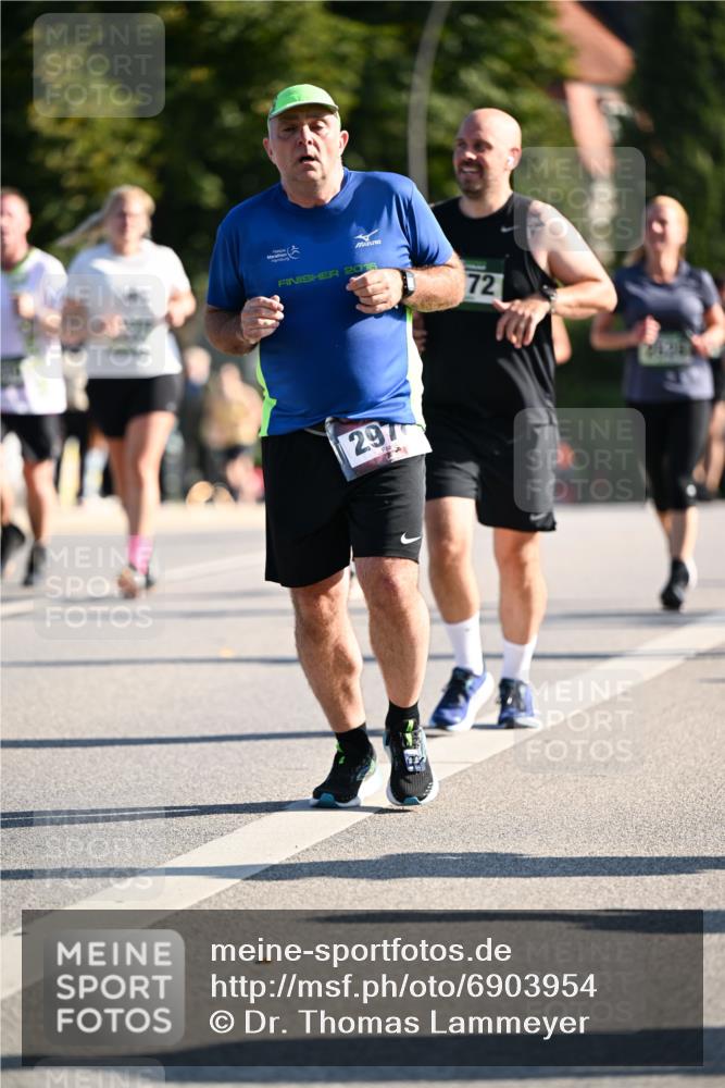 01.09.2024 - BARMER Alsterlauf Dr. Thomas Lammeyer http://msf.ph/oto/6903954 01.09.2024 09:40:08 Laufen 2016, 297, 72 meine-sportfotos.de