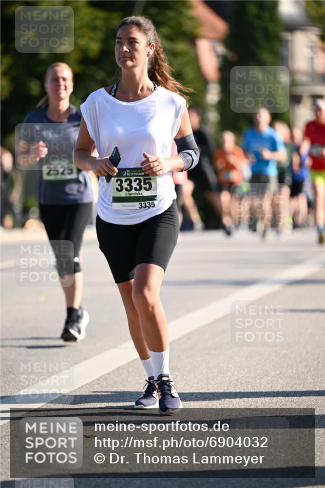 01.09.2024 - BARMER Alsterlauf Dr. Thomas Lammeyer http://msf.ph/oto/6904032 01.09.2024 09:40:11 Laufen 2525, 135, 3335, 3335 meine-sportfotos.de