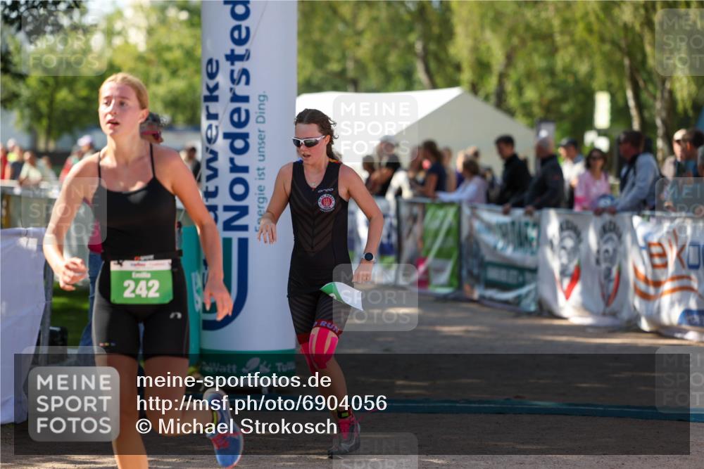 01.09.2024 - 17. Tribühne Triathlon Michael Strokosch http://msf.ph/oto/6904056 01.09.2024 11:04:48 Ziel 212, 242, 280 meine-sportfotos.de