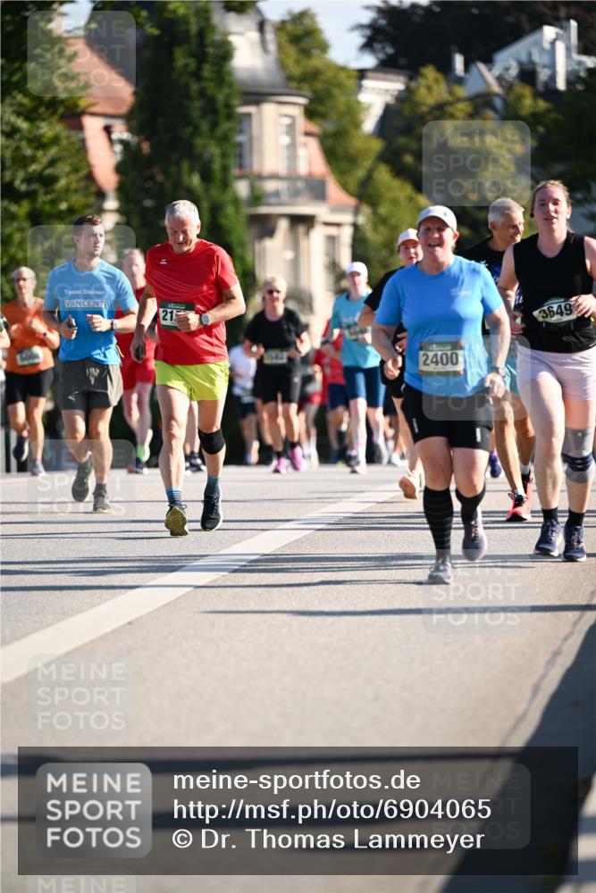 01.09.2024 - BARMER Alsterlauf Dr. Thomas Lammeyer http://msf.ph/oto/6904065 01.09.2024 09:40:13 Laufen 21, 3649, 2400 meine-sportfotos.de