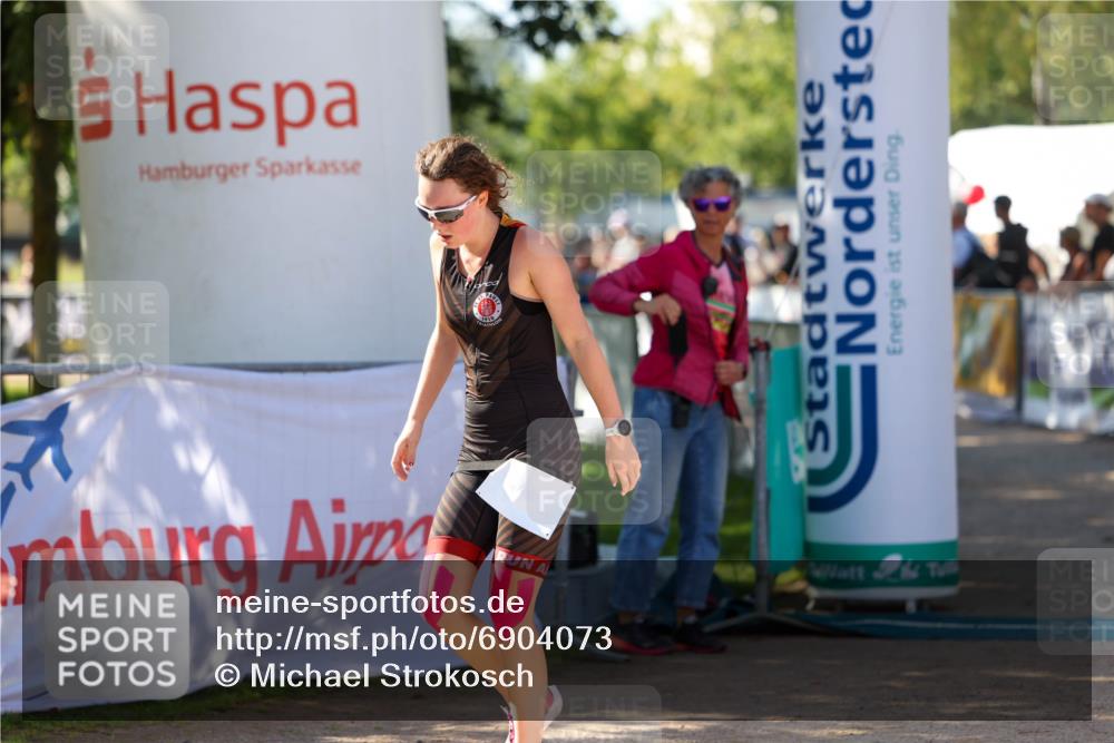 01.09.2024 - 17. Tribühne Triathlon Michael Strokosch http://msf.ph/oto/6904073 01.09.2024 11:04:50 Ziel 211, 212, 242, 280 meine-sportfotos.de