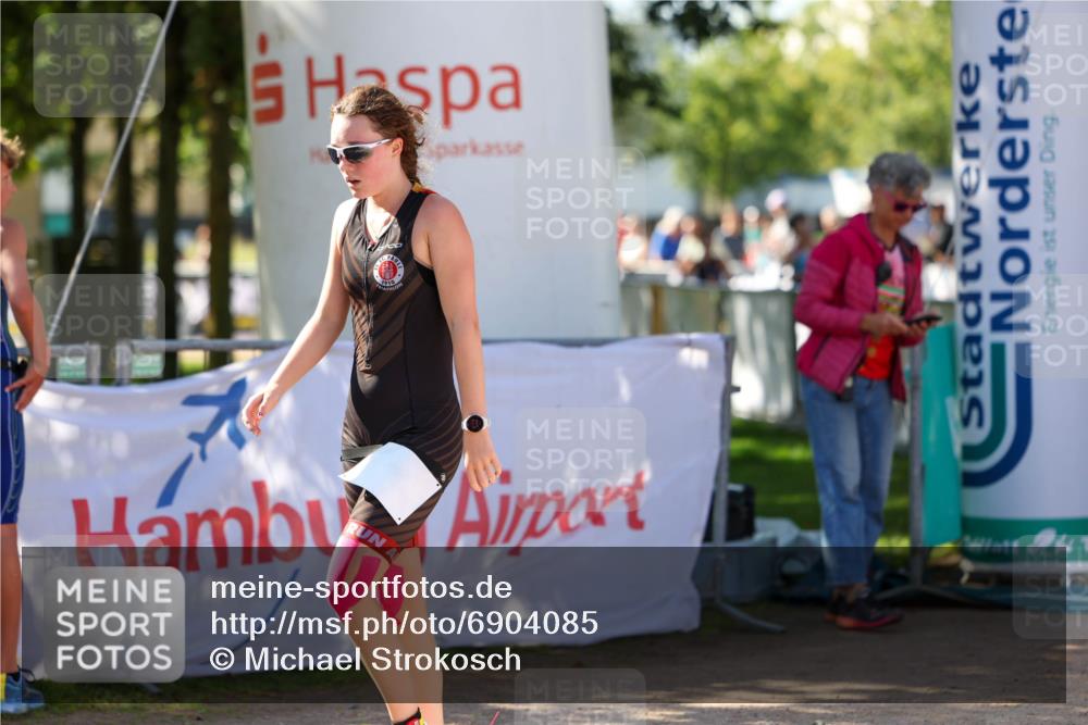01.09.2024 - 17. Tribühne Triathlon Michael Strokosch http://msf.ph/oto/6904085 01.09.2024 11:04:50 Ziel 211, 212, 242, 280 meine-sportfotos.de