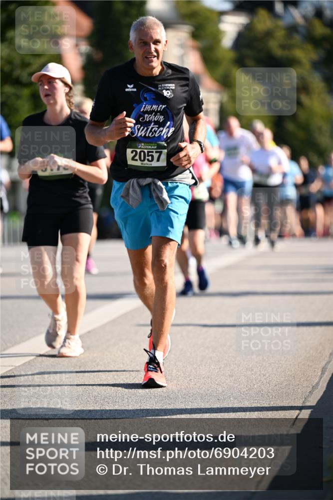 01.09.2024 - BARMER Alsterlauf Dr. Thomas Lammeyer http://msf.ph/oto/6904203 01.09.2024 09:40:18 Laufen 135, 2057 meine-sportfotos.de