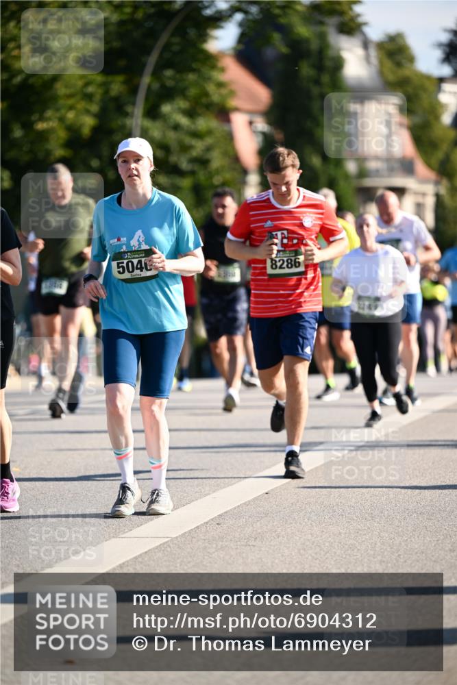 01.09.2024 - BARMER Alsterlauf Dr. Thomas Lammeyer http://msf.ph/oto/6904312 01.09.2024 09:40:21 Laufen 5040, 8286 meine-sportfotos.de