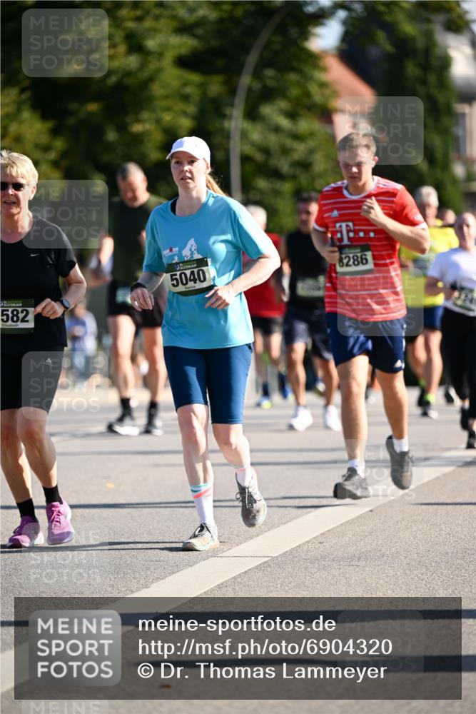 01.09.2024 - BARMER Alsterlauf Dr. Thomas Lammeyer http://msf.ph/oto/6904320 01.09.2024 09:40:22 Laufen 582, 5040, 8286 meine-sportfotos.de