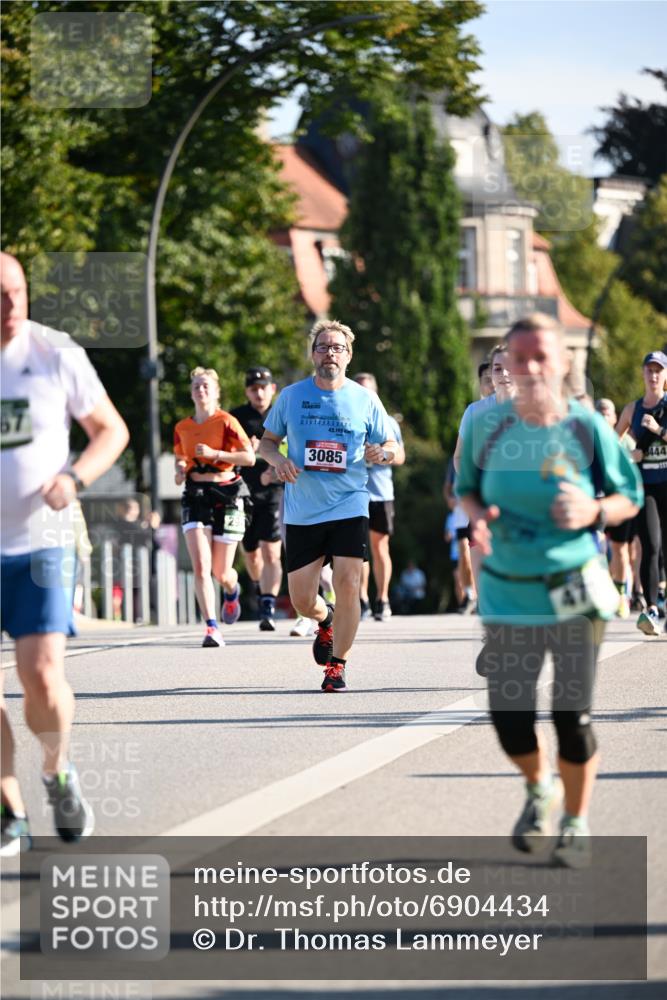 01.09.2024 - BARMER Alsterlauf Dr. Thomas Lammeyer http://msf.ph/oto/6904434 01.09.2024 09:40:27 Laufen 67, 46, 38444, 42, 195, 3085, 444 meine-sportfotos.de