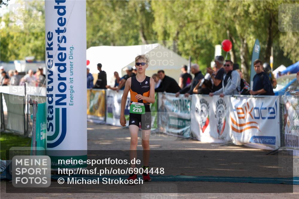 01.09.2024 - 17. Tribühne Triathlon Michael Strokosch http://msf.ph/oto/6904448 01.09.2024 11:05:37 Ziel 151, 187, 225, 226 meine-sportfotos.de
