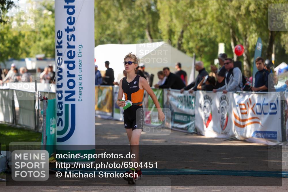 01.09.2024 - 17. Tribühne Triathlon Michael Strokosch http://msf.ph/oto/6904451 01.09.2024 11:05:37 Ziel 151, 187, 225, 226 meine-sportfotos.de
