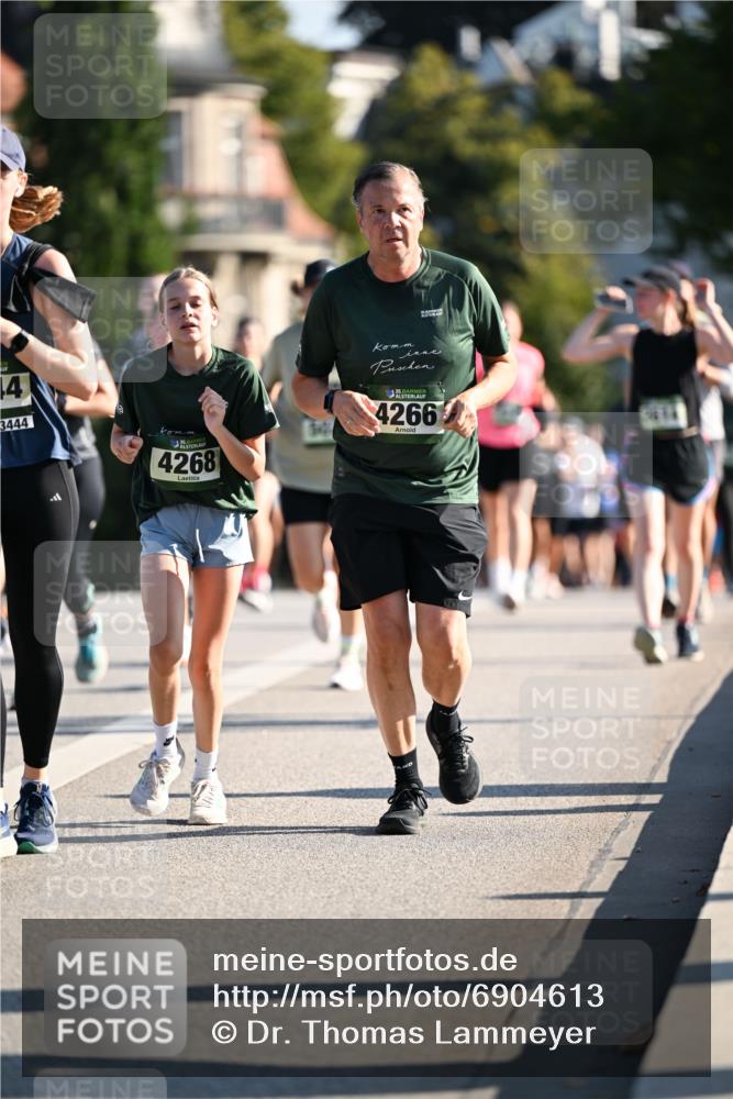 01.09.2024 - BARMER Alsterlauf Dr. Thomas Lammeyer http://msf.ph/oto/6904613 01.09.2024 09:40:34 Laufen 14, 3444, 4268, 35, 4266 meine-sportfotos.de