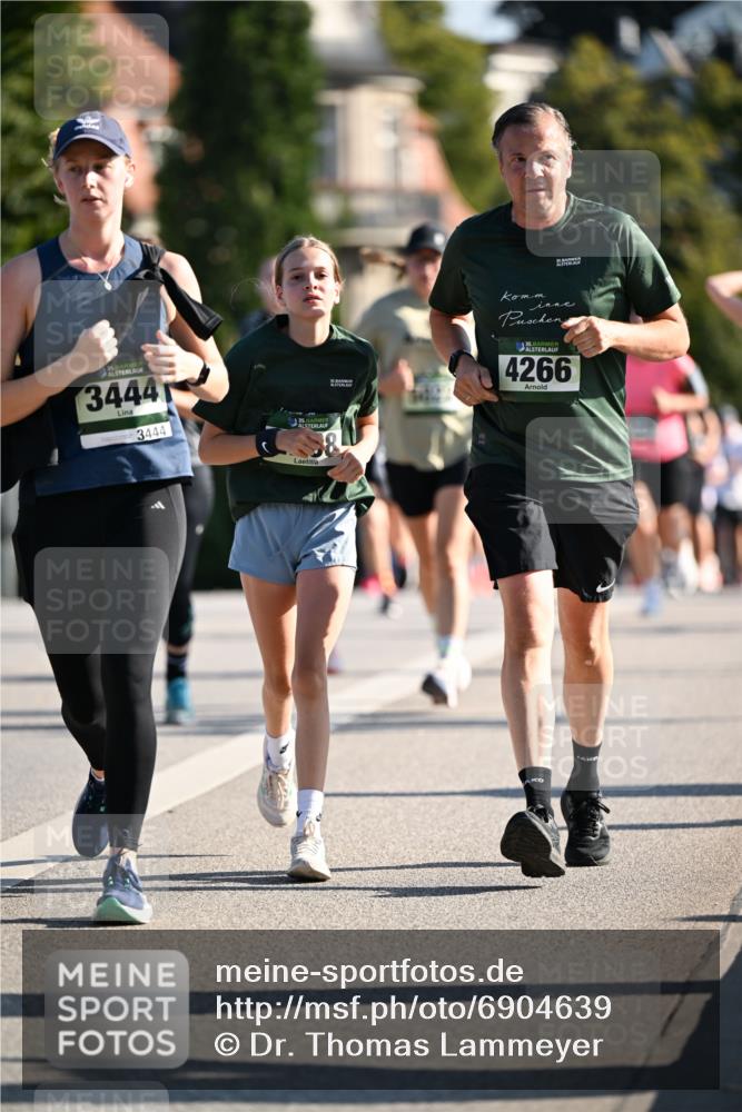 01.09.2024 - BARMER Alsterlauf Dr. Thomas Lammeyer http://msf.ph/oto/6904639 01.09.2024 09:40:34 Laufen 11, 3444, 3444, 35, 35, 35, 35, 4266 meine-sportfotos.de