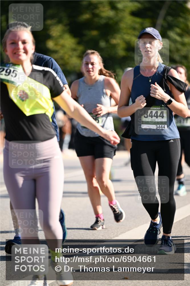 01.09.2024 - BARMER Alsterlauf Dr. Thomas Lammeyer http://msf.ph/oto/6904661 01.09.2024 09:40:35 Laufen 295, 3444, 3444 meine-sportfotos.de