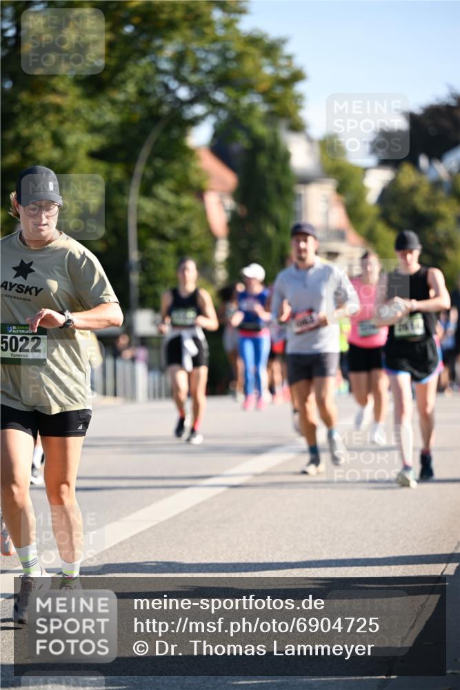 01.09.2024 - BARMER Alsterlauf Dr. Thomas Lammeyer http://msf.ph/oto/6904725 01.09.2024 09:40:38 Laufen 35, 5022 meine-sportfotos.de