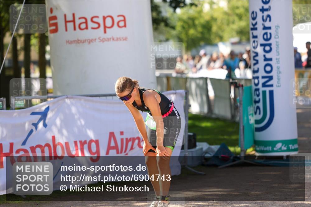 01.09.2024 - 17. Tribühne Triathlon Michael Strokosch http://msf.ph/oto/6904743 01.09.2024 11:06:07 Ziel 289, 298 meine-sportfotos.de