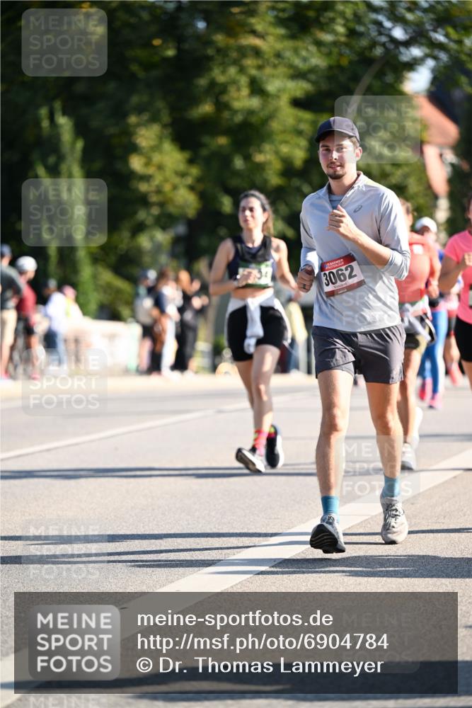 01.09.2024 - BARMER Alsterlauf Dr. Thomas Lammeyer http://msf.ph/oto/6904784 01.09.2024 09:40:40 Laufen 13, 3062 meine-sportfotos.de