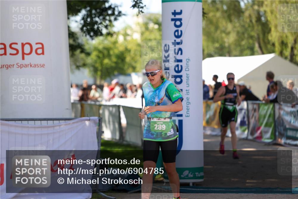 01.09.2024 - 17. Tribühne Triathlon Michael Strokosch http://msf.ph/oto/6904785 01.09.2024 11:06:13 Ziel 269, 289 meine-sportfotos.de