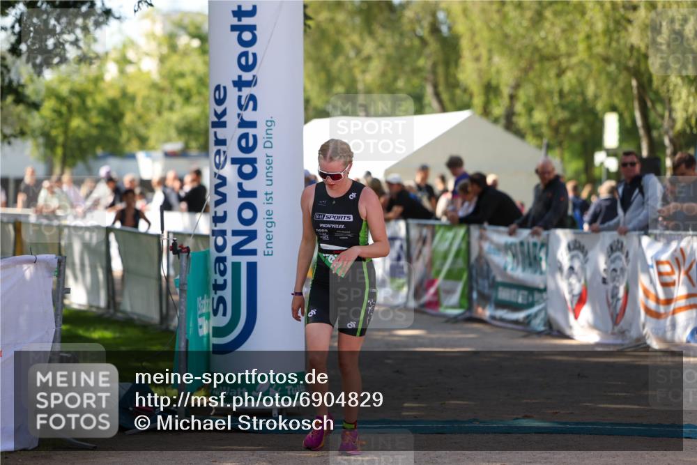 01.09.2024 - 17. Tribühne Triathlon Michael Strokosch http://msf.ph/oto/6904829 01.09.2024 11:06:15 Ziel 239, 269, 289 meine-sportfotos.de