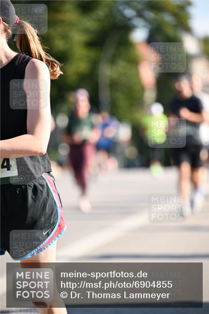 01.09.2024 - BARMER Alsterlauf Dr. Thomas Lammeyer http://msf.ph/oto/6904855 01.09.2024 09:40:45 Laufen 4 meine-sportfotos.de