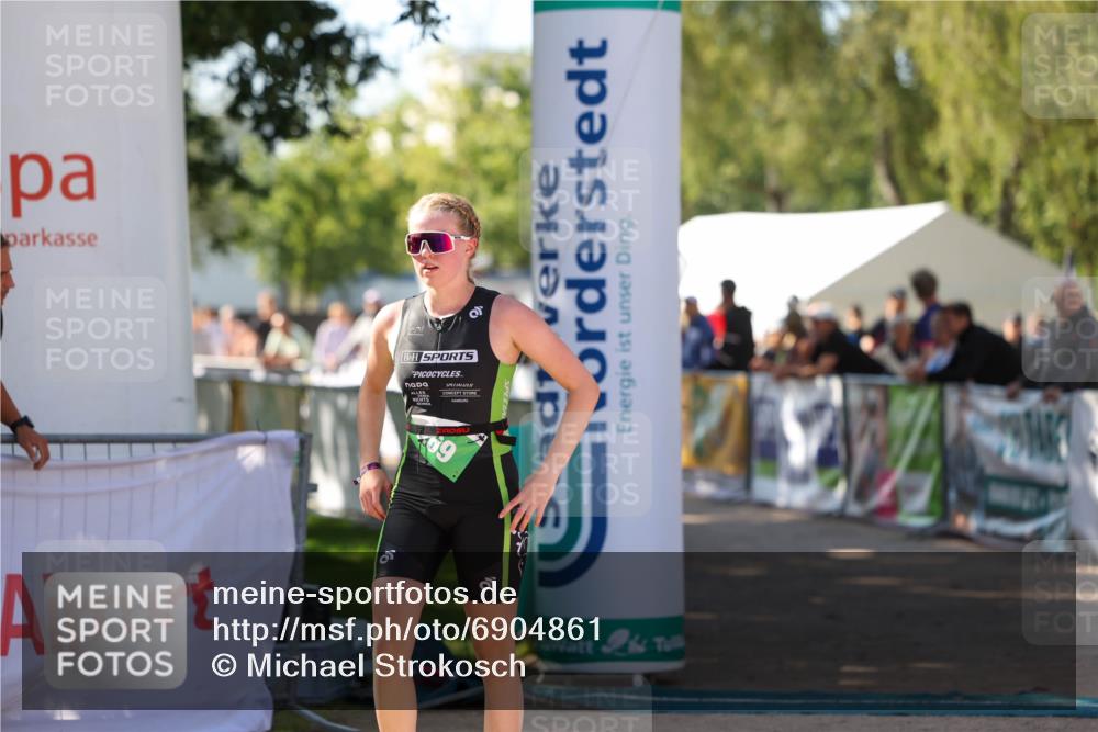01.09.2024 - 17. Tribühne Triathlon Michael Strokosch http://msf.ph/oto/6904861 01.09.2024 11:06:17 Ziel 239, 269 meine-sportfotos.de