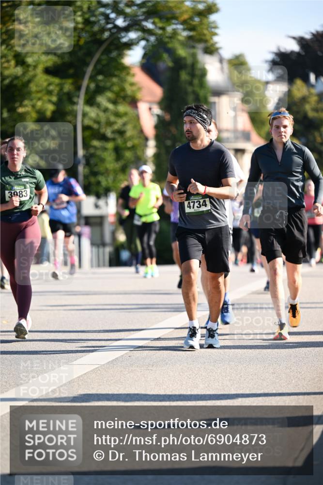01.09.2024 - BARMER Alsterlauf Dr. Thomas Lammeyer http://msf.ph/oto/6904873 01.09.2024 09:40:46 Laufen 3983, 4734 meine-sportfotos.de