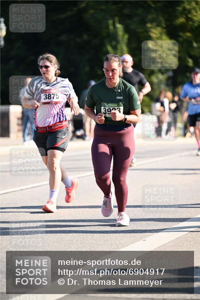01.09.2024 - BARMER Alsterlauf Dr. Thomas Lammeyer http://msf.ph/oto/6904917 01.09.2024 09:40:47 Laufen 3875, 35, 35, 3923 meine-sportfotos.de