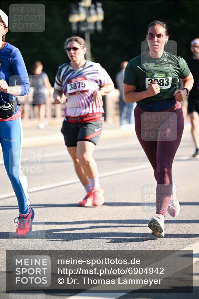 01.09.2024 - BARMER Alsterlauf Dr. Thomas Lammeyer http://msf.ph/oto/6904942 01.09.2024 09:40:48 Laufen 3875, 35, 2983 meine-sportfotos.de