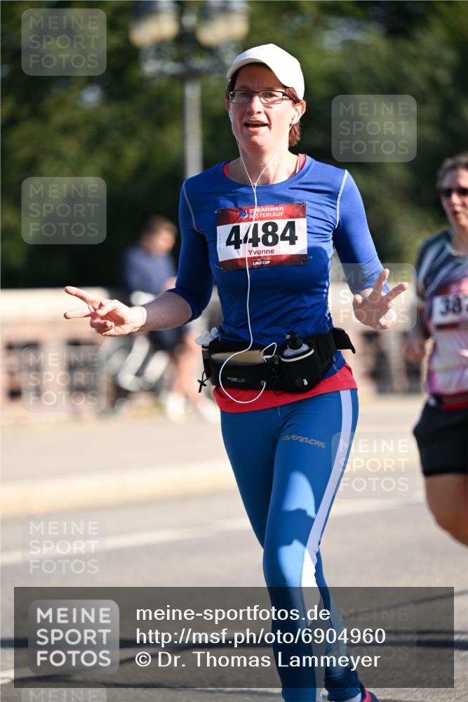 01.09.2024 - BARMER Alsterlauf Dr. Thomas Lammeyer http://msf.ph/oto/6904960 01.09.2024 09:40:49 Laufen 35, 4484, 38 meine-sportfotos.de
