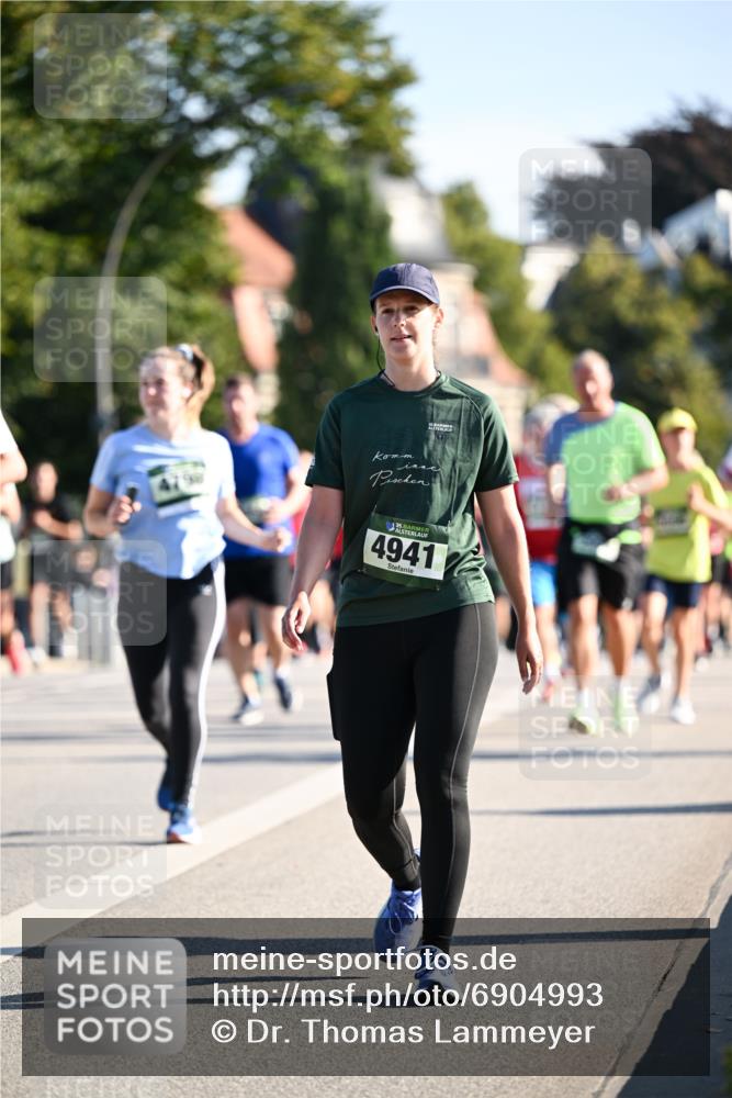 01.09.2024 - BARMER Alsterlauf Dr. Thomas Lammeyer http://msf.ph/oto/6904993 01.09.2024 09:40:52 Laufen 35, 4941 meine-sportfotos.de