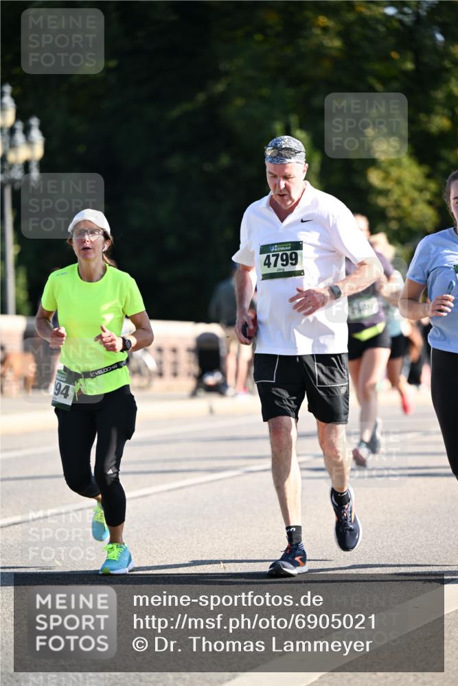 01.09.2024 - BARMER Alsterlauf Dr. Thomas Lammeyer http://msf.ph/oto/6905021 01.09.2024 09:40:53 Laufen 94, 4799 meine-sportfotos.de