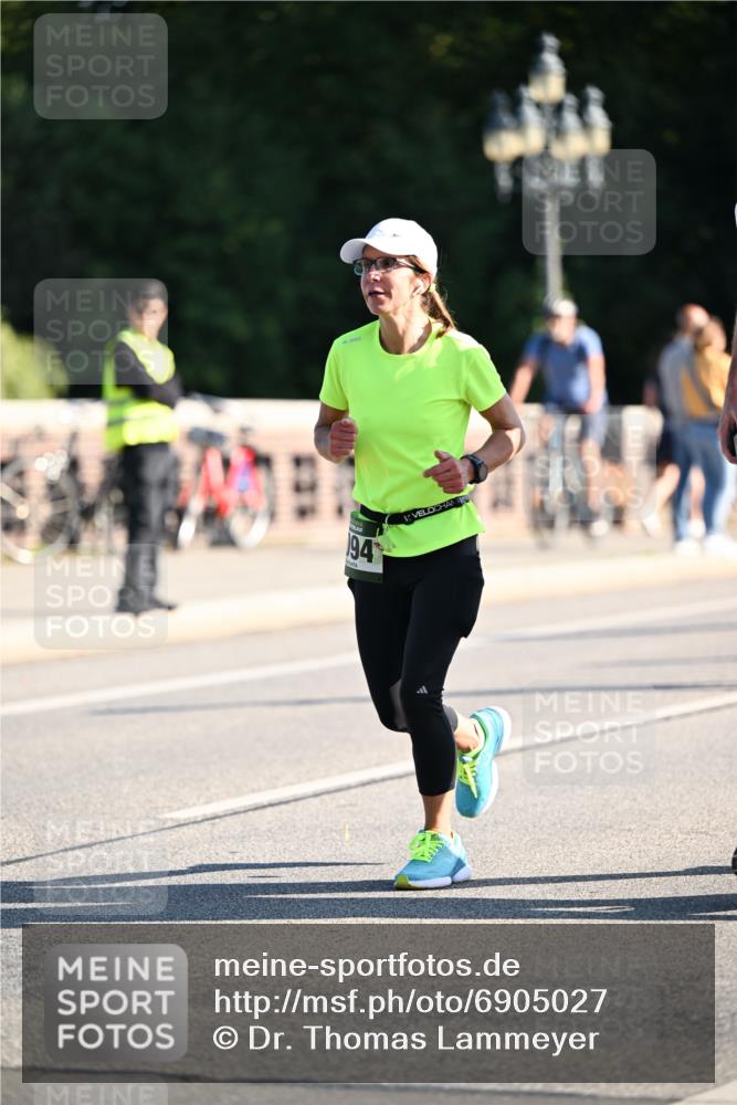 01.09.2024 - BARMER Alsterlauf Dr. Thomas Lammeyer http://msf.ph/oto/6905027 01.09.2024 09:40:54 Laufen 194 meine-sportfotos.de