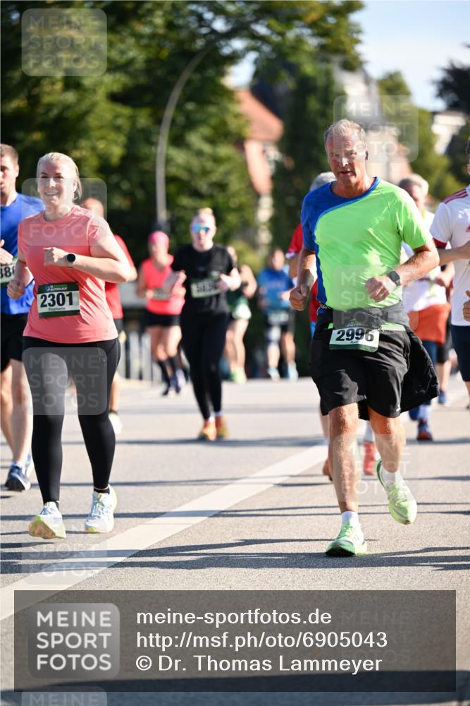 01.09.2024 - BARMER Alsterlauf Dr. Thomas Lammeyer http://msf.ph/oto/6905043 01.09.2024 09:40:56 Laufen 38, 2301, 2996 meine-sportfotos.de