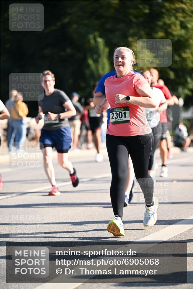01.09.2024 - BARMER Alsterlauf Dr. Thomas Lammeyer http://msf.ph/oto/6905068 01.09.2024 09:40:56 Laufen 2301 meine-sportfotos.de