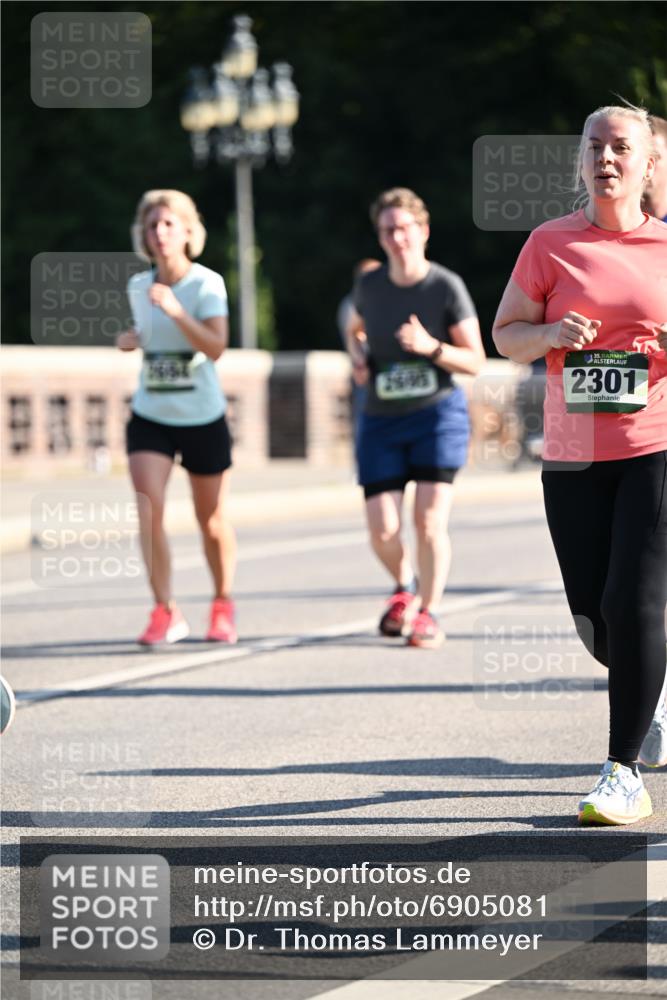 01.09.2024 - BARMER Alsterlauf Dr. Thomas Lammeyer http://msf.ph/oto/6905081 01.09.2024 09:40:57 Laufen 2895, 35, 2301 meine-sportfotos.de