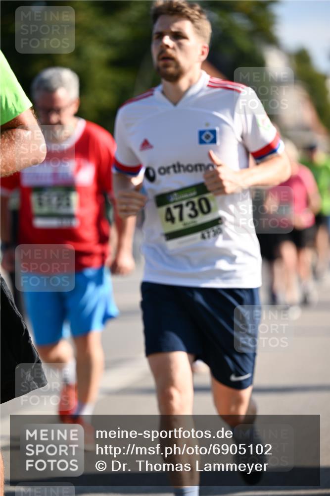 01.09.2024 - BARMER Alsterlauf Dr. Thomas Lammeyer http://msf.ph/oto/6905102 01.09.2024 09:40:58 Laufen 4730 meine-sportfotos.de
