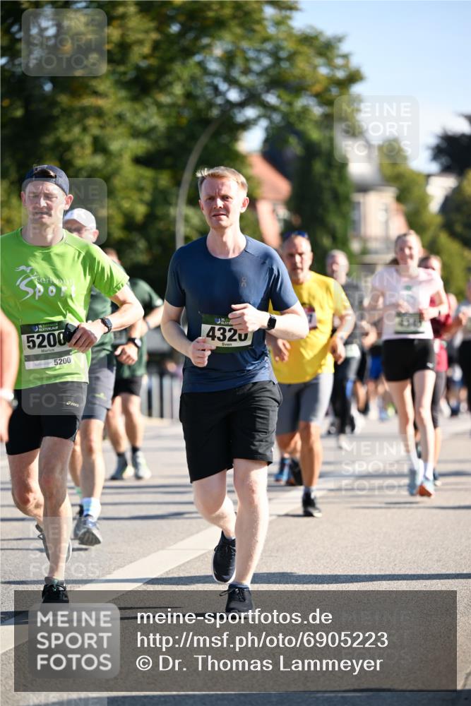 01.09.2024 - BARMER Alsterlauf Dr. Thomas Lammeyer http://msf.ph/oto/6905223 01.09.2024 09:41:04 Laufen 4345, 4320, 135, 5200, 5200 meine-sportfotos.de