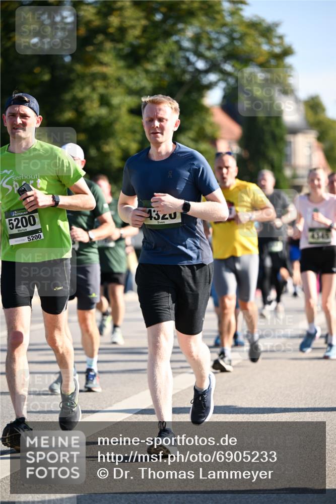 01.09.2024 - BARMER Alsterlauf Dr. Thomas Lammeyer http://msf.ph/oto/6905233 01.09.2024 09:41:04 Laufen 35, 5200, 5200, 4320, 4345 meine-sportfotos.de