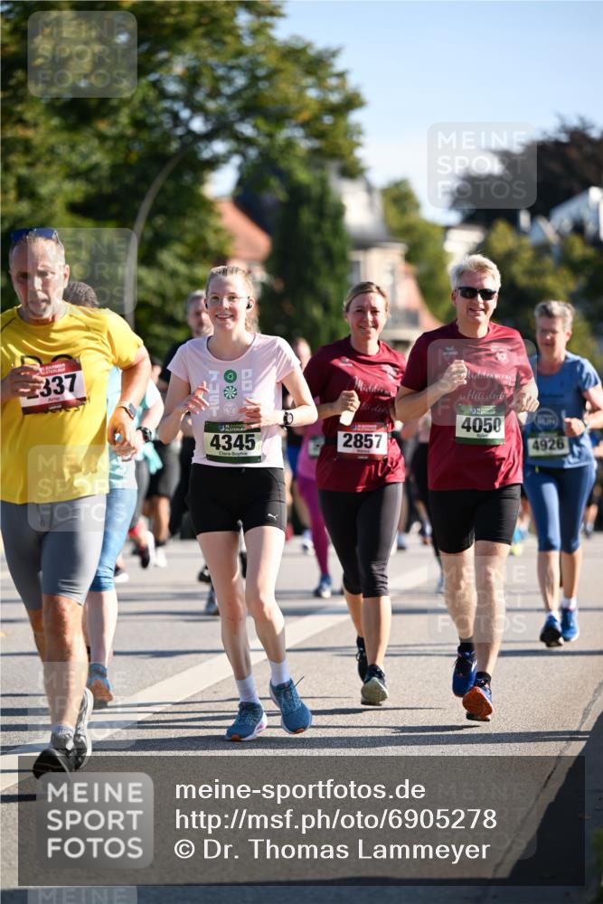 01.09.2024 - BARMER Alsterlauf Dr. Thomas Lammeyer http://msf.ph/oto/6905278 01.09.2024 09:41:06 Laufen 337, 4345, 2857, 4050, 4926 meine-sportfotos.de