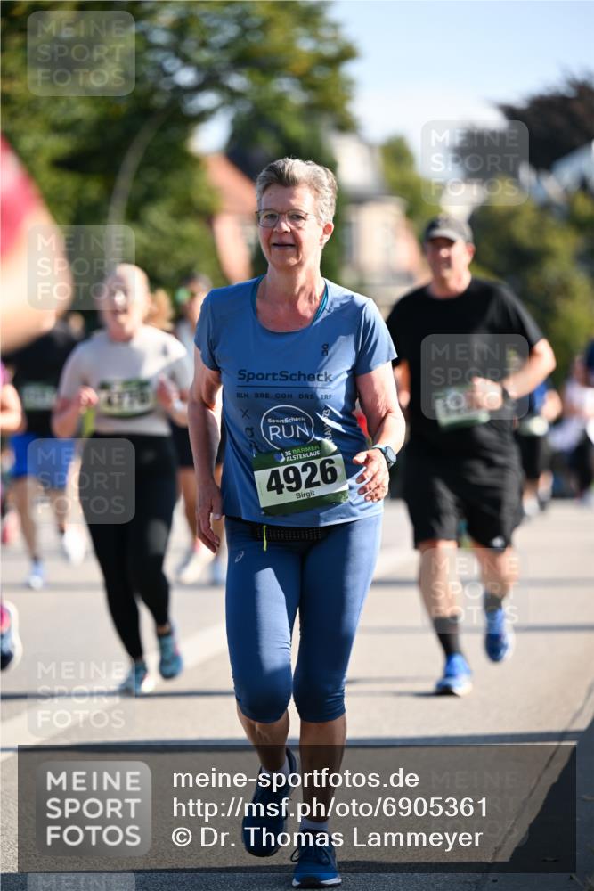 01.09.2024 - BARMER Alsterlauf Dr. Thomas Lammeyer http://msf.ph/oto/6905361 01.09.2024 09:41:10 Laufen 35, 4926 meine-sportfotos.de