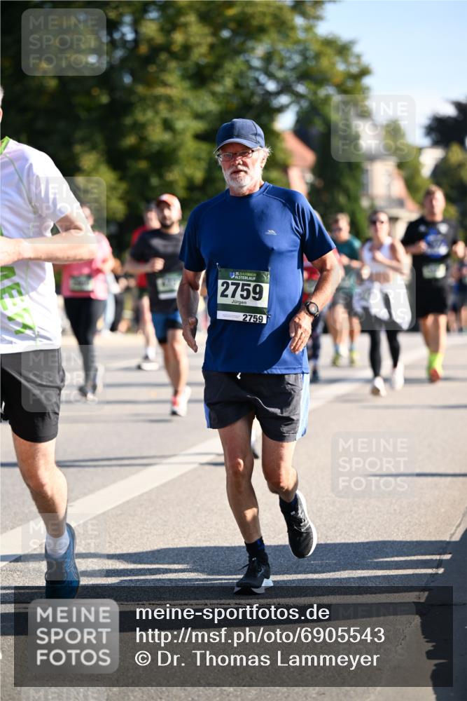 01.09.2024 - BARMER Alsterlauf Dr. Thomas Lammeyer http://msf.ph/oto/6905543 01.09.2024 09:41:16 Laufen 35, 2759, 2759 meine-sportfotos.de