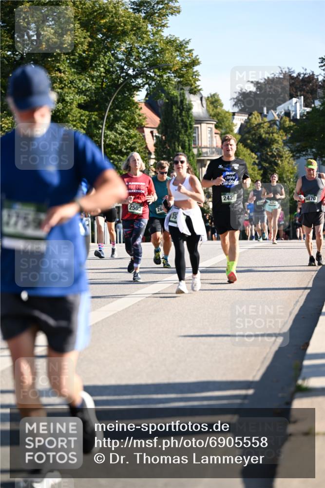 01.09.2024 - BARMER Alsterlauf Dr. Thomas Lammeyer http://msf.ph/oto/6905558 01.09.2024 09:41:17 Laufen 2754, 2503, 26, 35, 2425, 4870 meine-sportfotos.de