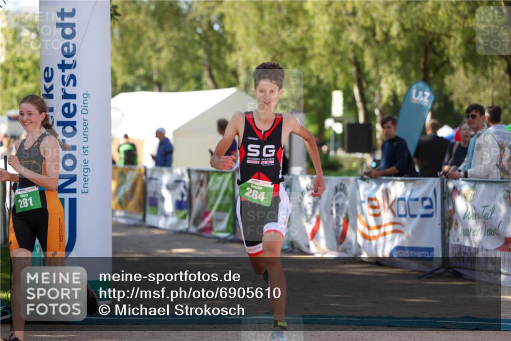 01.09.2024 - 17. Tribühne Triathlon Michael Strokosch http://msf.ph/oto/6905610 01.09.2024 11:08:27 Ziel 279, 281, 284 meine-sportfotos.de