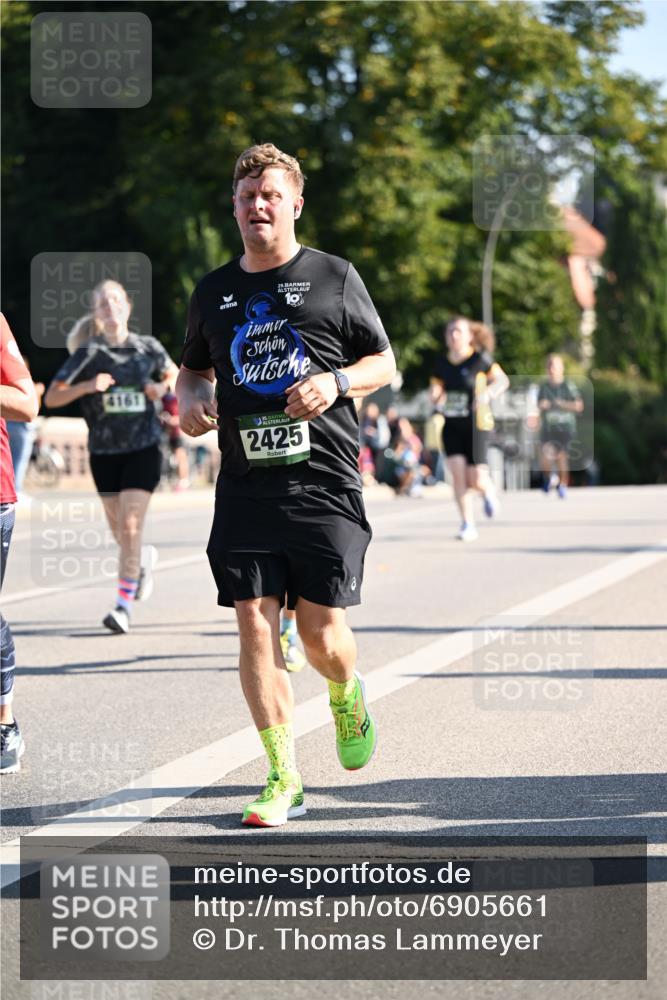 01.09.2024 - BARMER Alsterlauf Dr. Thomas Lammeyer http://msf.ph/oto/6905661 01.09.2024 09:41:21 Laufen 4161, 29, 10, 2425 meine-sportfotos.de