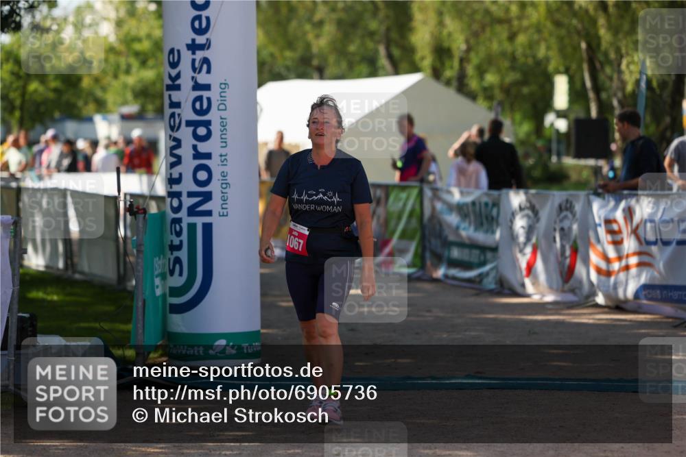 01.09.2024 - 17. Tribühne Triathlon Michael Strokosch http://msf.ph/oto/6905736 01.09.2024 11:08:37 Ziel 279, 1067 meine-sportfotos.de