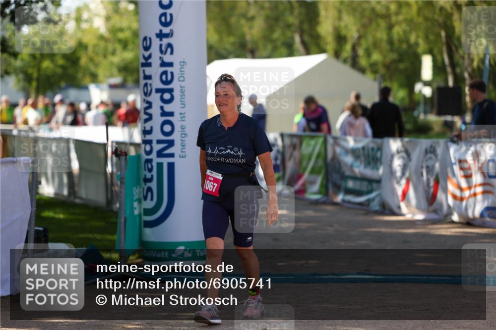 01.09.2024 - 17. Tribühne Triathlon Michael Strokosch http://msf.ph/oto/6905741 01.09.2024 11:08:38 Ziel 279, 1067 meine-sportfotos.de