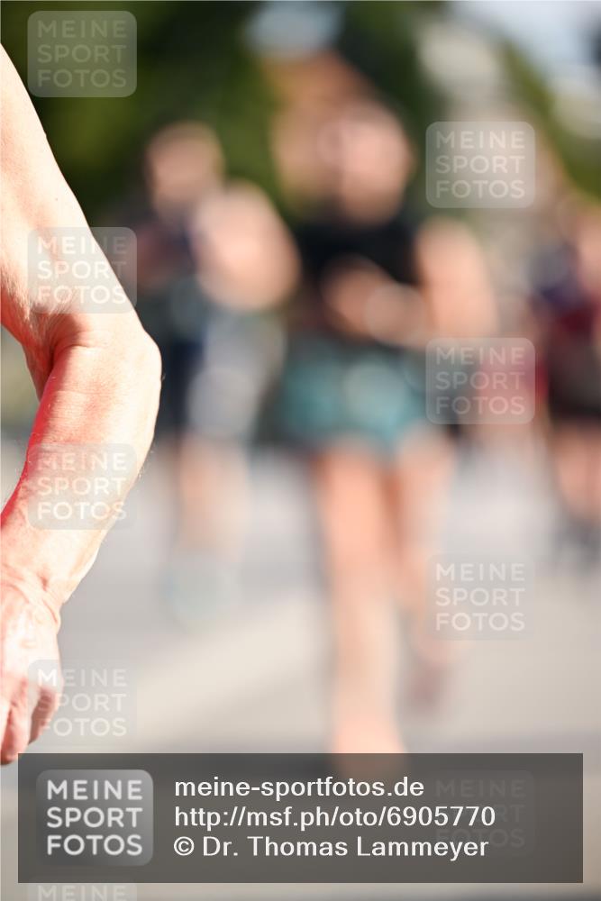 01.09.2024 - BARMER Alsterlauf Dr. Thomas Lammeyer http://msf.ph/oto/6905770 01.09.2024 09:41:26 Laufen  meine-sportfotos.de