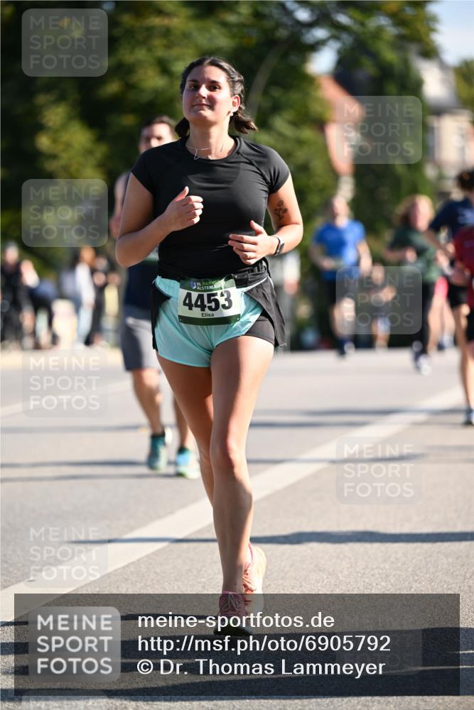 01.09.2024 - BARMER Alsterlauf Dr. Thomas Lammeyer http://msf.ph/oto/6905792 01.09.2024 09:41:27 Laufen 4453 meine-sportfotos.de