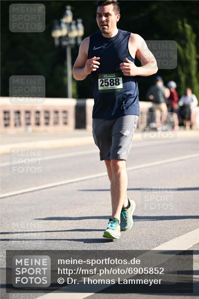 01.09.2024 - BARMER Alsterlauf Dr. Thomas Lammeyer http://msf.ph/oto/6905852 01.09.2024 09:41:29 Laufen 35, 2588 meine-sportfotos.de