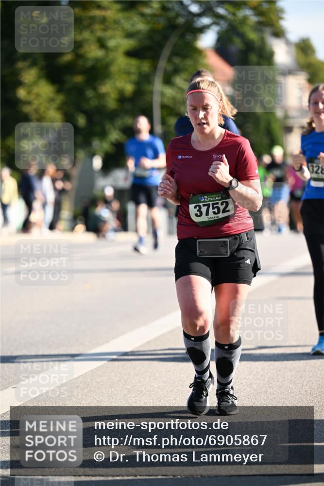 01.09.2024 - BARMER Alsterlauf Dr. Thomas Lammeyer http://msf.ph/oto/6905867 01.09.2024 09:41:30 Laufen 328, 35, 3752 meine-sportfotos.de