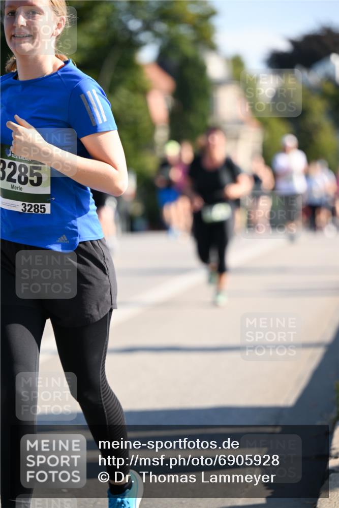 01.09.2024 - BARMER Alsterlauf Dr. Thomas Lammeyer http://msf.ph/oto/6905928 01.09.2024 09:41:32 Laufen 3285, 3285 meine-sportfotos.de