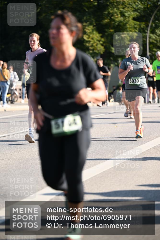 01.09.2024 - BARMER Alsterlauf Dr. Thomas Lammeyer http://msf.ph/oto/6905971 01.09.2024 09:41:36 Laufen 5104, 5030 meine-sportfotos.de